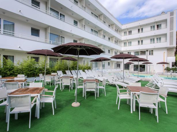 hotelmokambo en hotel-in-cesenatico-near-the-sea-with-swimming-pool 014