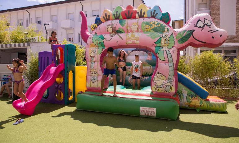 hotelmokambo en all-inclusive-september-offer-in-family-village-with-pool-in-cesenatico 008