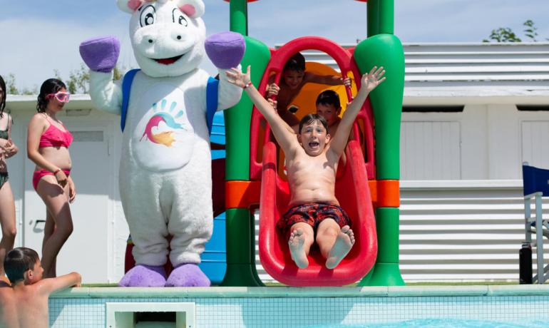 hotelmokambo it offerta-vacanza-breve-di-settembre-in-hotel-a-cesenatico-con-piscina 004
