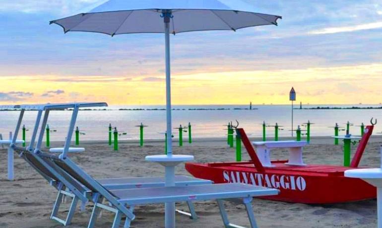 hotelmokambo en design-hotel-offer-for-couples-cesenatico-with-overnight-stay-and-breakfast 006