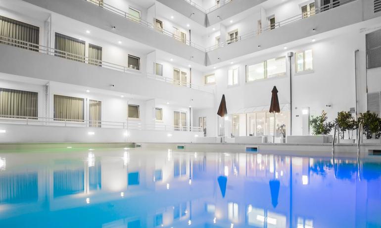 hotelmokambo it offerta-speciale-notte-rosa-luglio-a-cesenatico-in-hotel-per-coppie 006