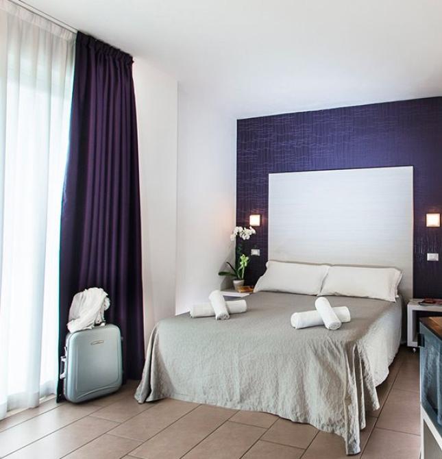 Modern, cozy room, elegant colors, relaxing atmosphere.